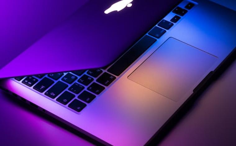 Laptop iluminado